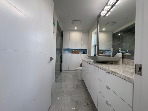 759 57Th Avenue E, Vancouver, BC 