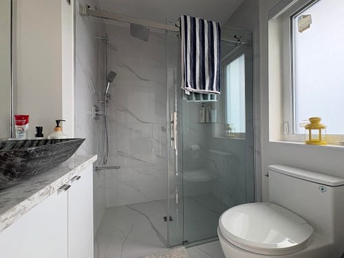 759 57Th Avenue E, Vancouver, BC 