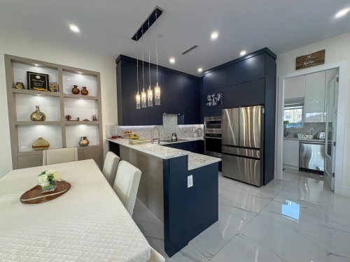 759 57Th Avenue E, Vancouver, BC 