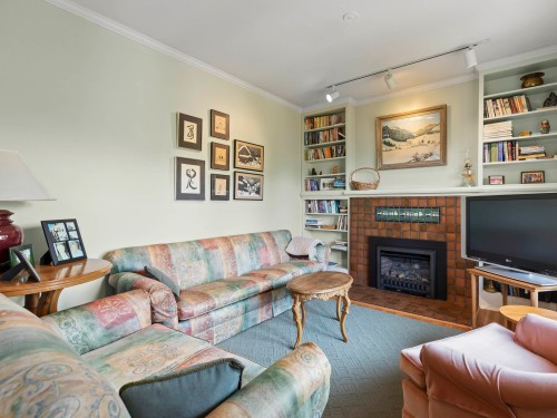 3820 12Th Avenue W, Vancouver, BC 