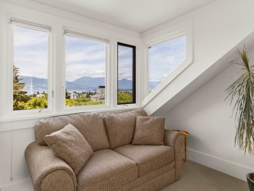 3820 12Th Avenue W, Vancouver, BC 