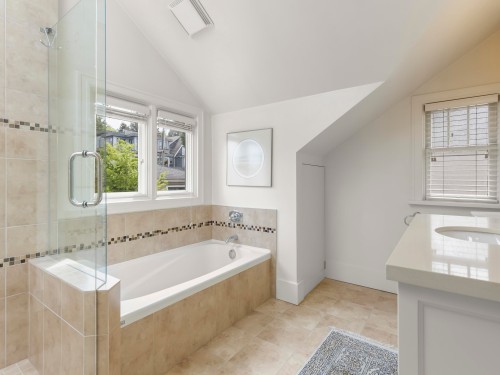 3820 12Th Avenue W, Vancouver, BC 