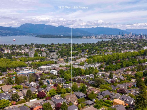 3820 12Th Avenue W, Vancouver, BC 