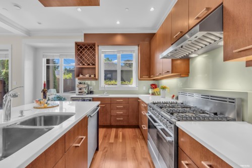 3618 24Th Avenue W, Vancouver, BC 