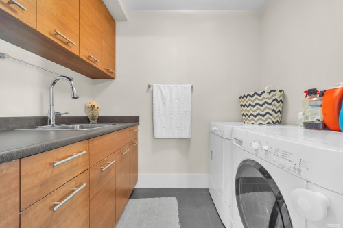 3618 24Th Avenue W, Vancouver, BC 