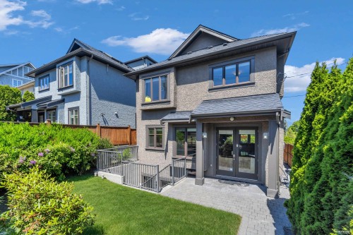 3618 24Th Avenue W, Vancouver, BC 
