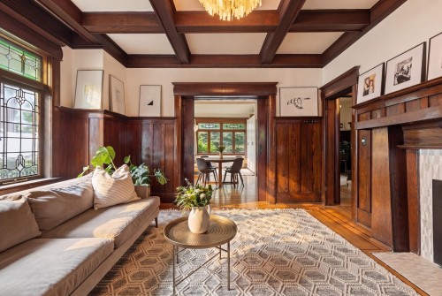 224 13Th Avenue W, Vancouver, BC 