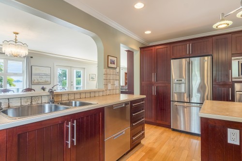6417 Marmot Road, Sechelt, BC 