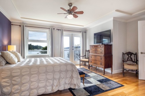 6417 Marmot Road, Sechelt, BC 