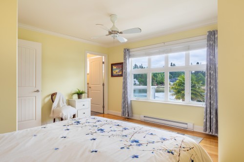6417 Marmot Road, Sechelt, BC 