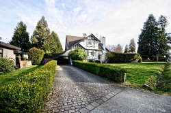 5140 Sperling Avenue Burnaby, BC V5E 2T4