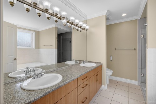 7611 Mccallan Road, Richmond, BC 