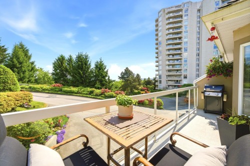 38-72 Jamieson Court, New Westminster, BC - Outdoor