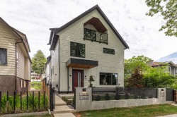 1-3635 Turner Street  Vancouver, BC V2K 2J2