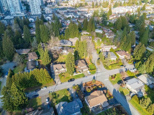 525 Perth Avenue, Coquitlam, BC 