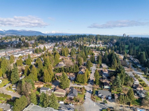525 Perth Avenue, Coquitlam, BC 