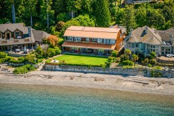 768 Tsawwassen Beach Road Tsawwassen, BC V4M 2J3