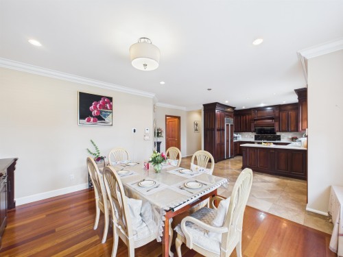 6807 Burns Street, Burnaby, BC 