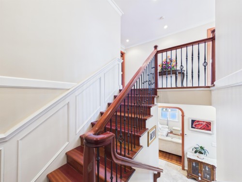 6807 Burns Street, Burnaby, BC 