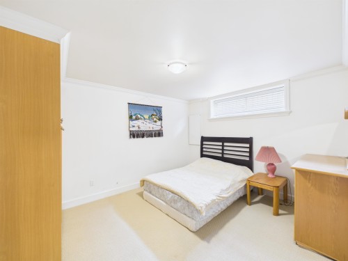 6807 Burns Street, Burnaby, BC 