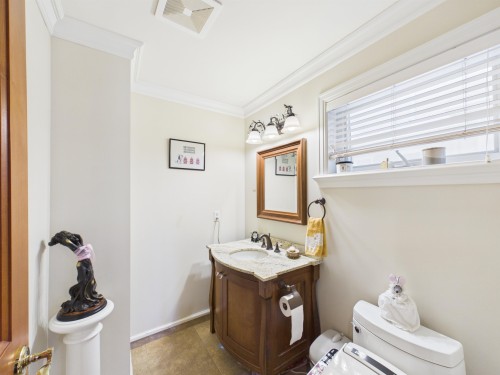 6807 Burns Street, Burnaby, BC 