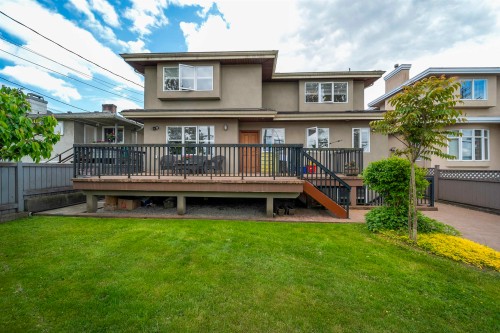 6807 Burns Street, Burnaby, BC 