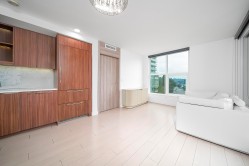 701-455 Sw Marine Drive  Vancouver, BC V5X 0H3