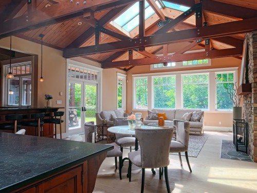 366 Keith Road, West Vancouver, BC 