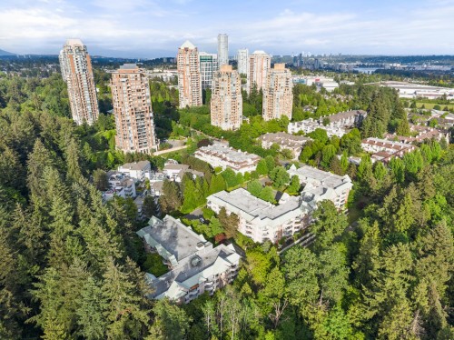 410-6737 Station Hill Court, Burnaby, BC 