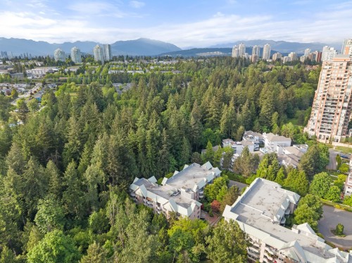 410-6737 Station Hill Court, Burnaby, BC 