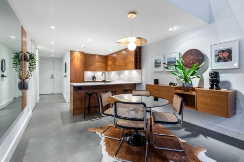 Ph6-869 Beatty Street, Vancouver, BC - Indoor Photo Showing Dining Room