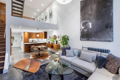 Ph6-869 Beatty Street, Vancouver, BC - Indoor Photo Showing Living Room