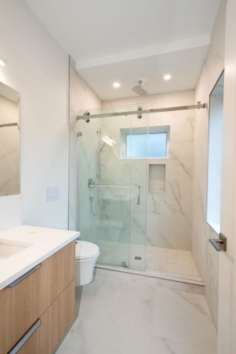 4424 4Th Avenue W, Vancouver, BC 