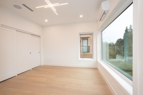 4426 4Th Avenue W, Vancouver, BC 