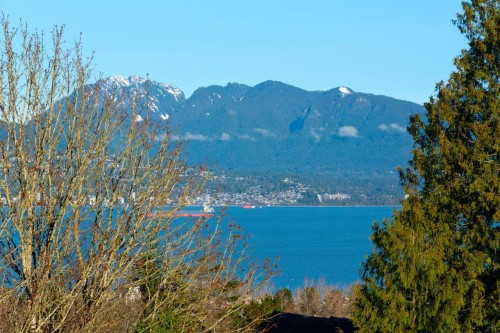4426 4Th Avenue W, Vancouver, BC 