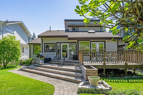 1140 20Th Street W, North Vancouver, BC 