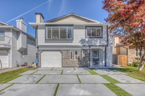 22419 125 Avenue  Maple Ridge, BC V2X 9N8