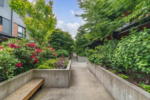 42-528 2Nd Street E, North Vancouver, BC - Outdoor With Balcony