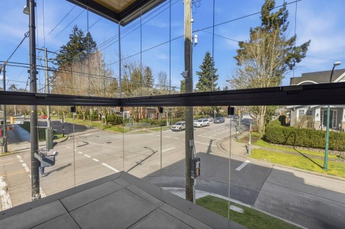 201-3590 39Th Avenue W, Vancouver, BC 