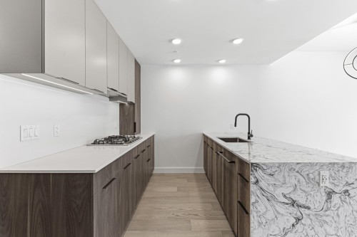202-3590 39Th Avenue W, Vancouver, BC 
