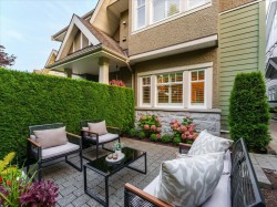 4448 8th Avenue W Vancouver, BC V6R 2A2