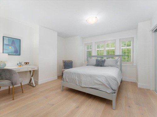 4448 8Th Avenue W, Vancouver, BC 