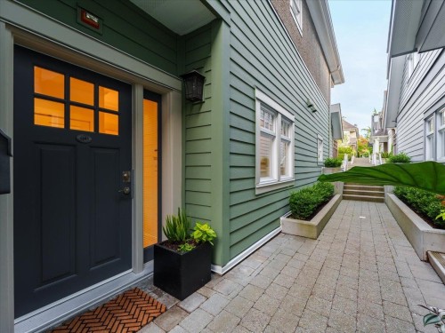 4448 8Th Avenue W, Vancouver, BC 