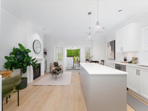 4448 8Th Avenue W, Vancouver, BC 