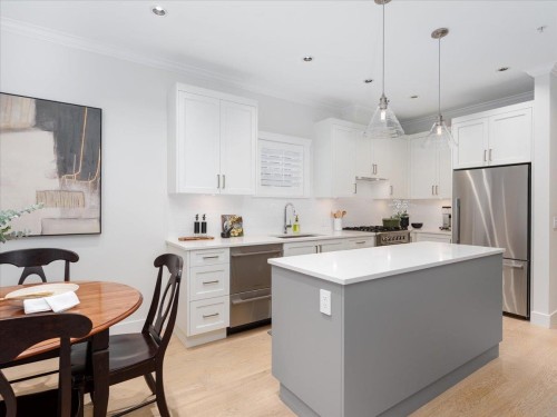 4448 8Th Avenue W, Vancouver, BC 