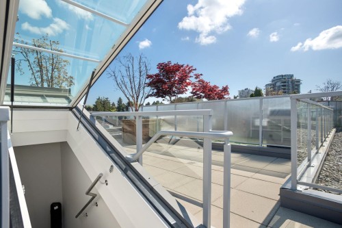613-417 Great Northern Way, Vancouver, BC 