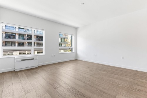 203-3590 39Th Avenue W, Vancouver, BC 