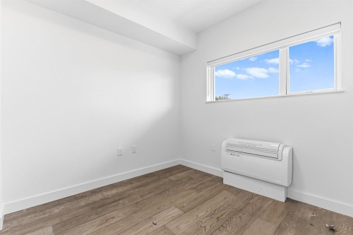 203-3590 39Th Avenue W, Vancouver, BC 