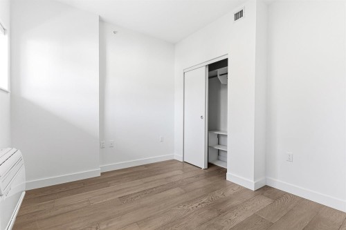 203-3590 39Th Avenue W, Vancouver, BC 
