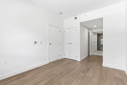 203-3590 39Th Avenue W, Vancouver, BC 